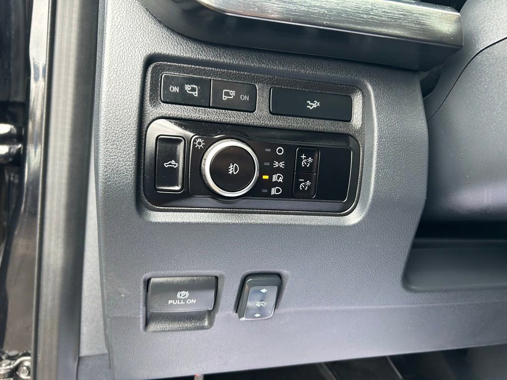 Certified 2023 Ford F250 Lariat w/ Lariat Ultimate Package image 22