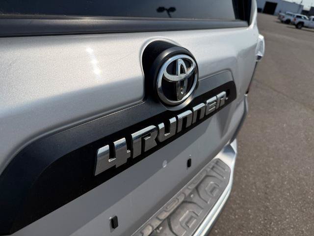 Used 2019 Toyota 4Runner TRD Off-Road Premium AWD/4WD image 19