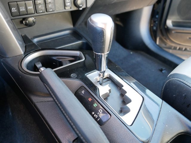 Used 2017 Toyota RAV4 Limited image 25