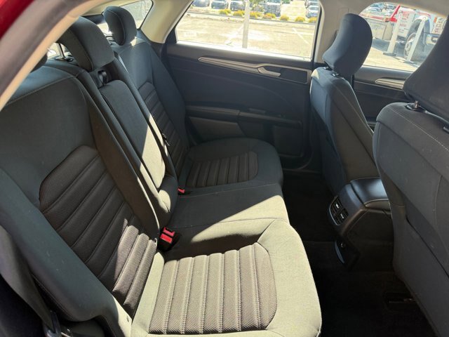 Certified 2019 Ford Fusion SE FWD image 18