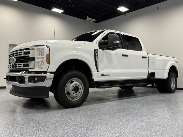 Certified 2025 Ford F350 XLT AWD/4WD image 5