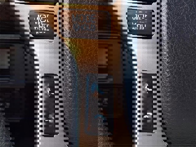 Used 2018 Toyota Tacoma SR5 image 20