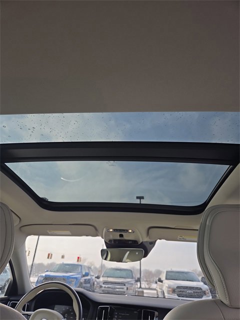 Used 2019 Volvo S60 T5 Momentum w/ Premium Package image 30