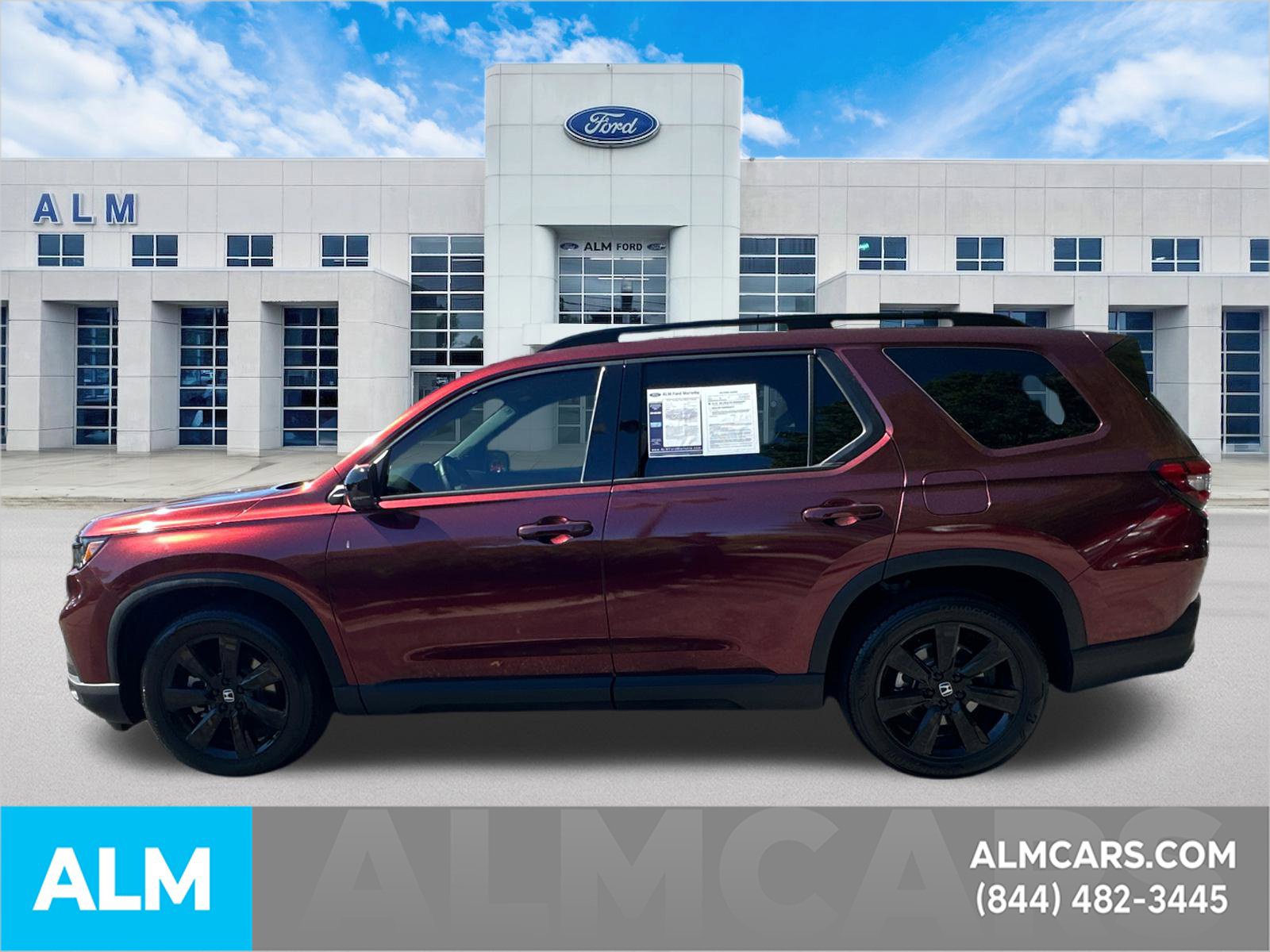 Used 2025 Honda Pilot Black Edition image 9