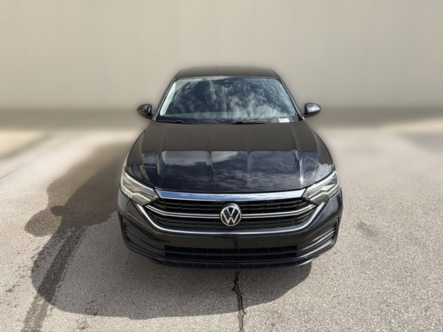 Used 2024 Volkswagen Jetta SE FWD image 12