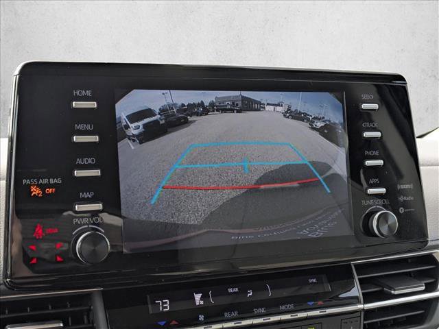 Used 2022 Toyota Sienna XLE AWD/4WD image 14