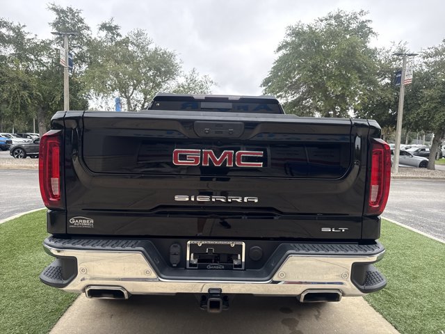 Used 2022 GMC Sierra 1500 SLT w/ SLT Premium Plus Package AWD/4WD image 4