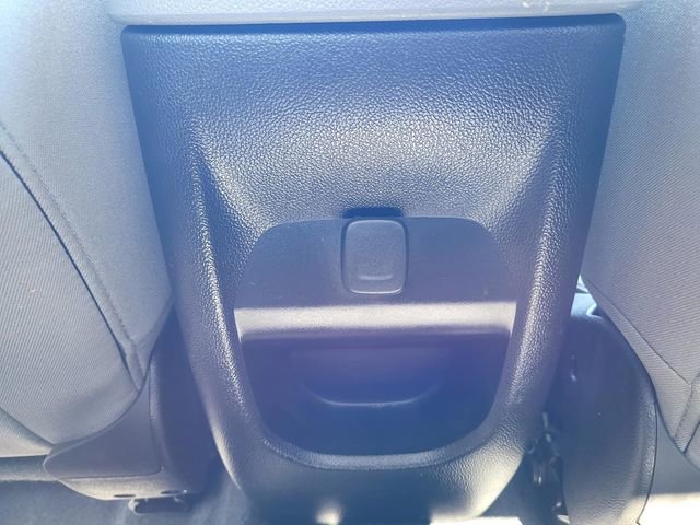 Used 2022 Chevrolet Colorado W/T RWD image 13