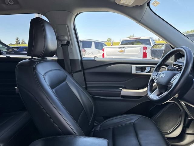 Certified 2023 Ford Explorer XLT w/ Equipment Group 202A image 11