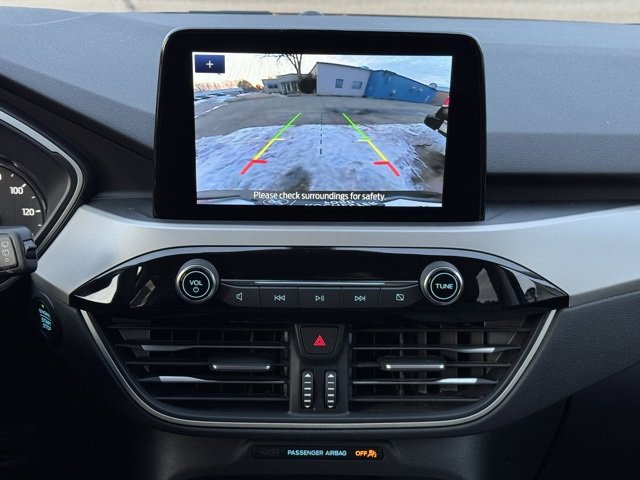 Certified 2022 Ford Escape SE w/ SE Sport Appearance Package image 4