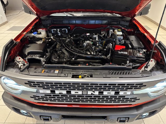 Certified 2023 Ford Bronco Badlands w/ Sasquatch Package AWD/4WD image 27