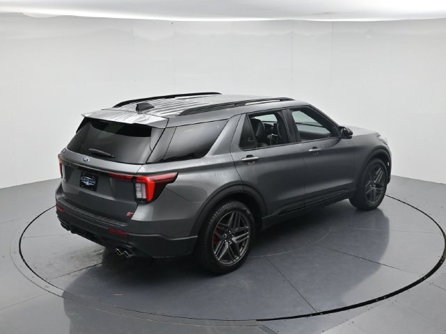 Certified 2025 Ford Explorer ST w/ Sun And Sound Package AWD/4WD image 45