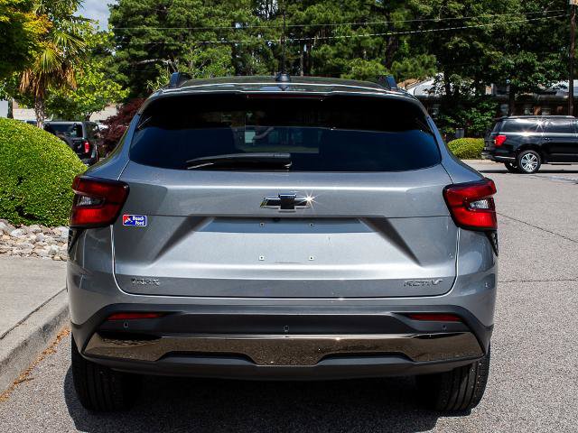Used 2025 Chevrolet Trax ACTIV FWD image 4