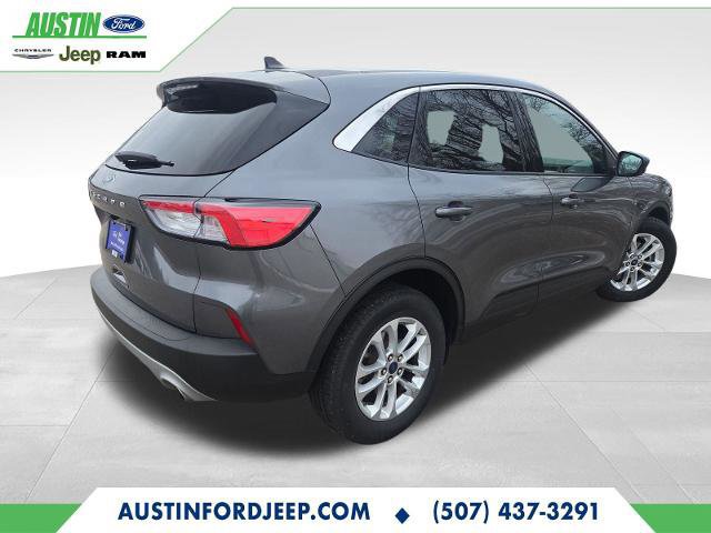 Certified 2021 Ford Escape SE image 4