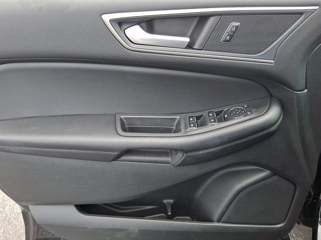 Certified 2023 Ford Edge SEL image 13
