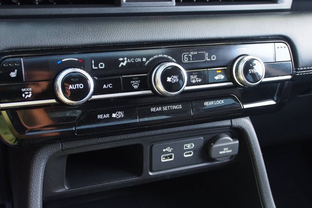 Used 2025 Honda Pilot Touring image 31