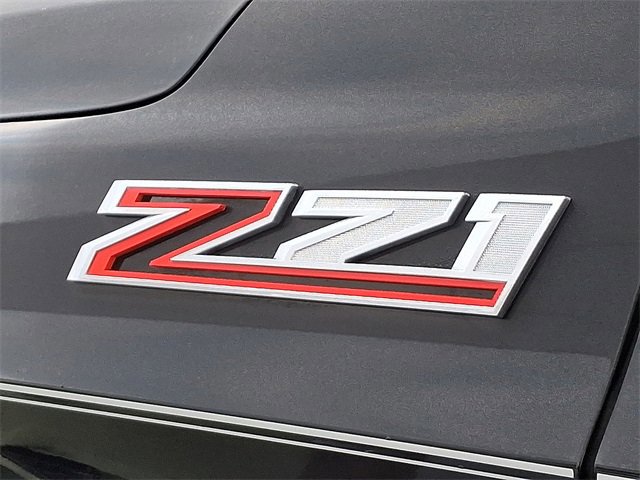 Used 2023 Chevrolet Suburban Z71 w/ Luxury Package image 37