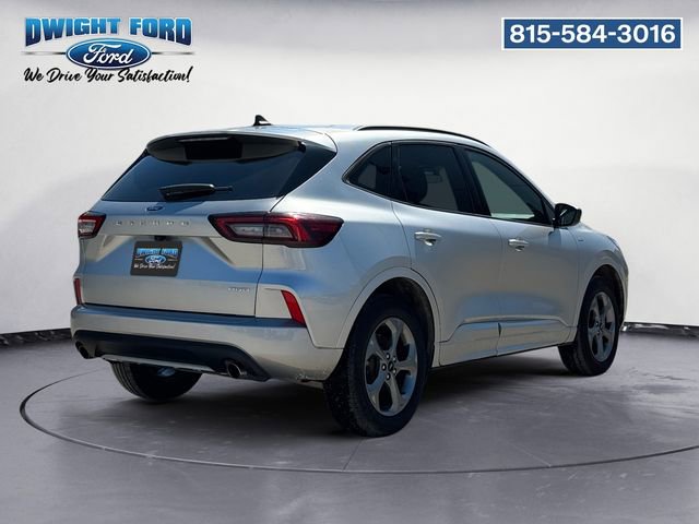 Certified 2024 Ford Escape ST-Line AWD/4WD image 5