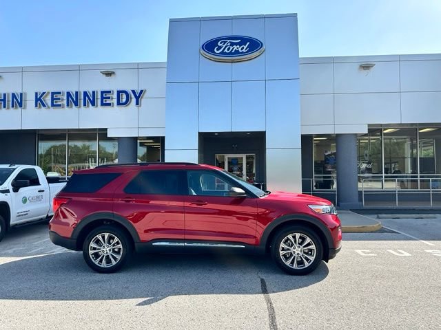 Certified 2023 Ford Explorer XLT w/ Equipment Group 202A AWD/4WD image 27