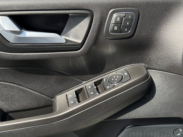 Certified 2021 Ford Escape SEL w/ SEL Stealth AWD Package image 35