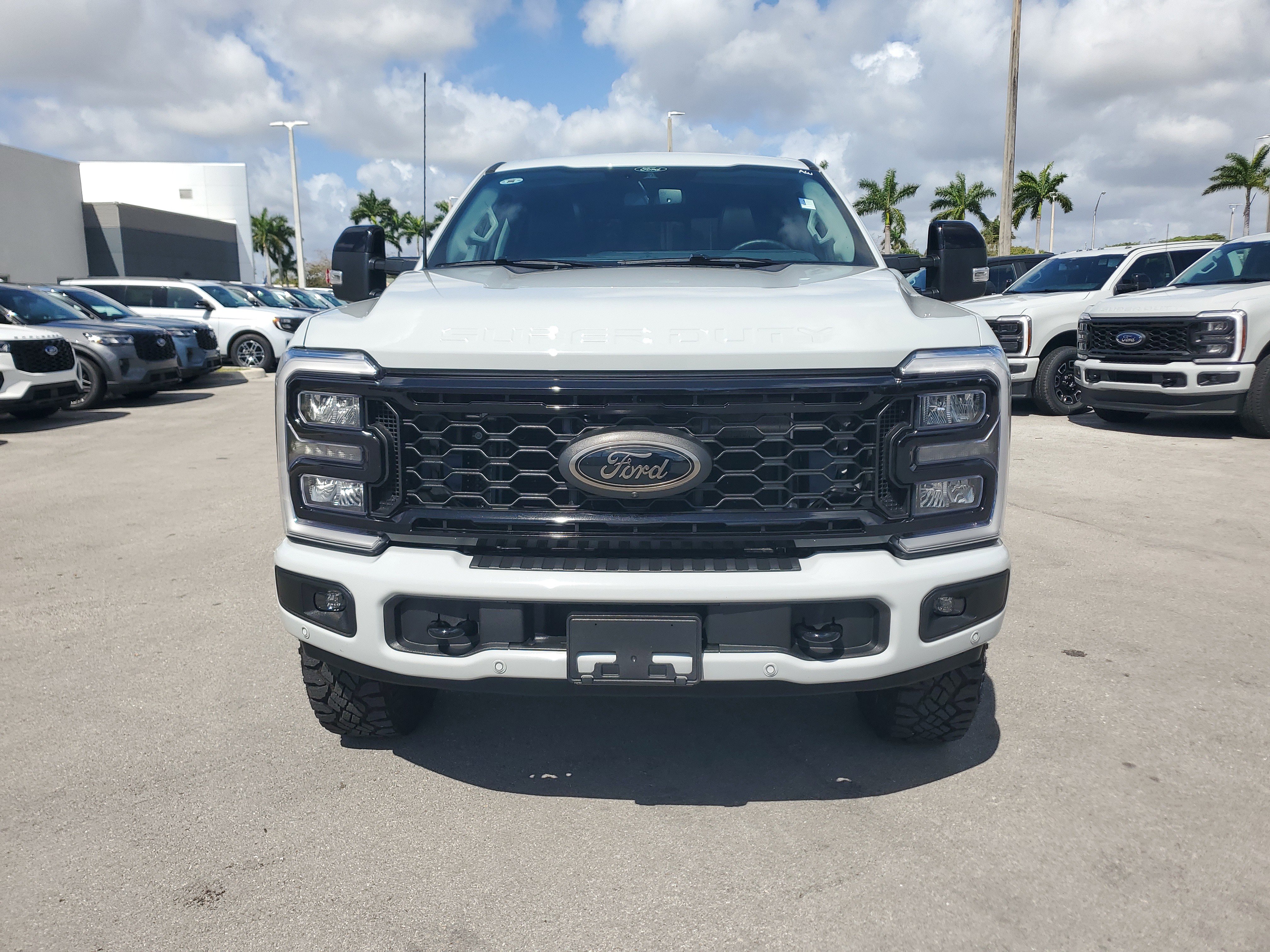 Certified 2025 Ford F250 Lariat w/ Lariat Ultimate Package image 2