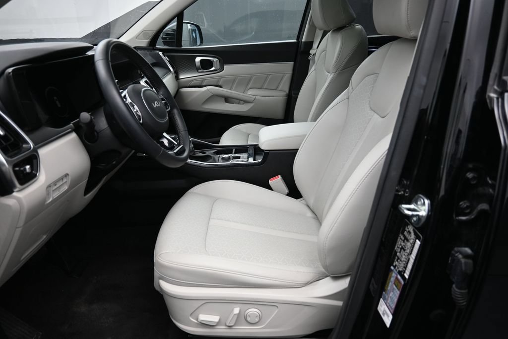 Used 2023 Kia Sorento SX AWD/4WD image 20