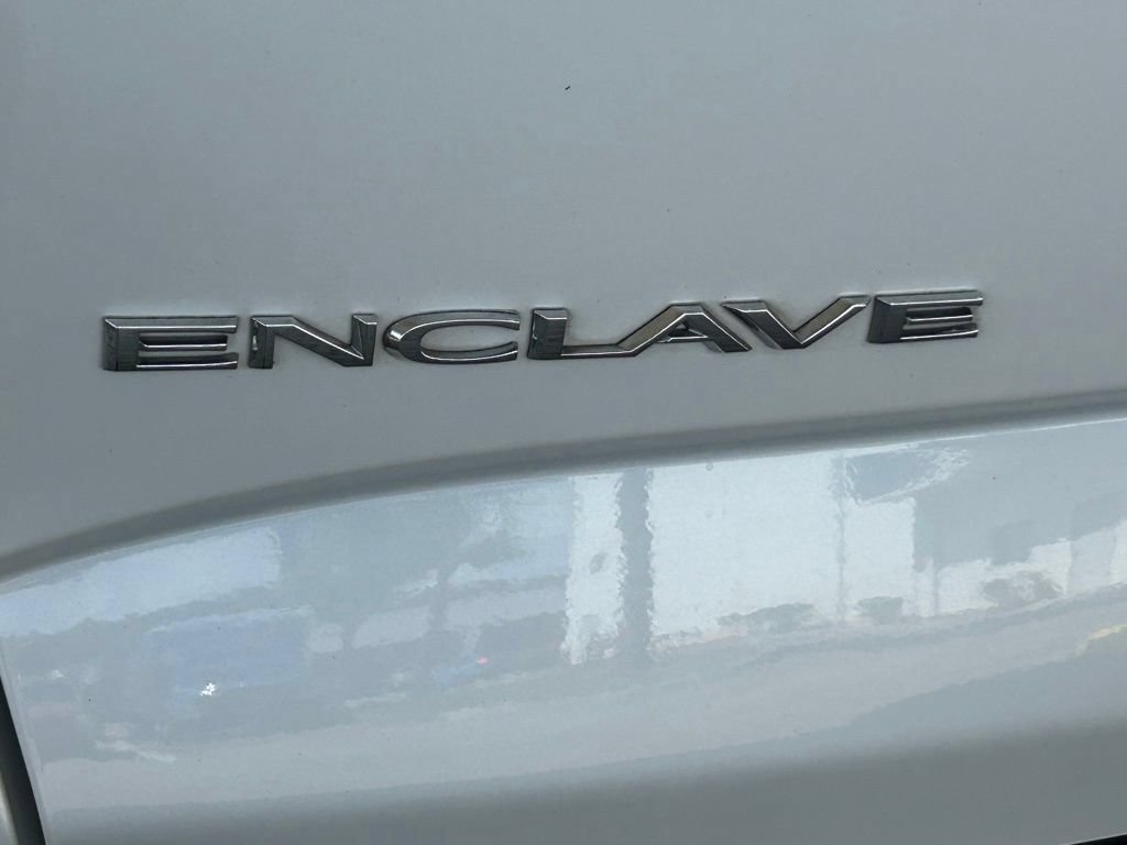 Used 2020 Buick Enclave Avenir w/ Avenir Technology Package FWD image 24