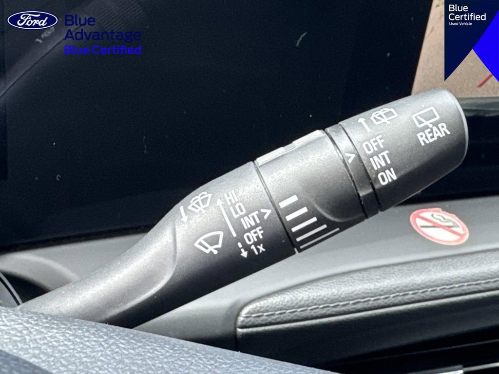 Used 2024 Buick Encore GX Sport Touring FWD image 17