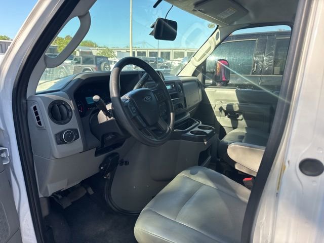 Certified 2023 Ford E-450 and Econoline 450 Super Duty w/ Power Windows & Locks Group image 5