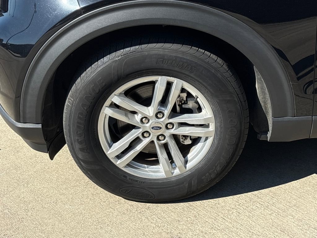 Certified 2023 Ford Explorer XLT w/ Equipment Group 202A image 38