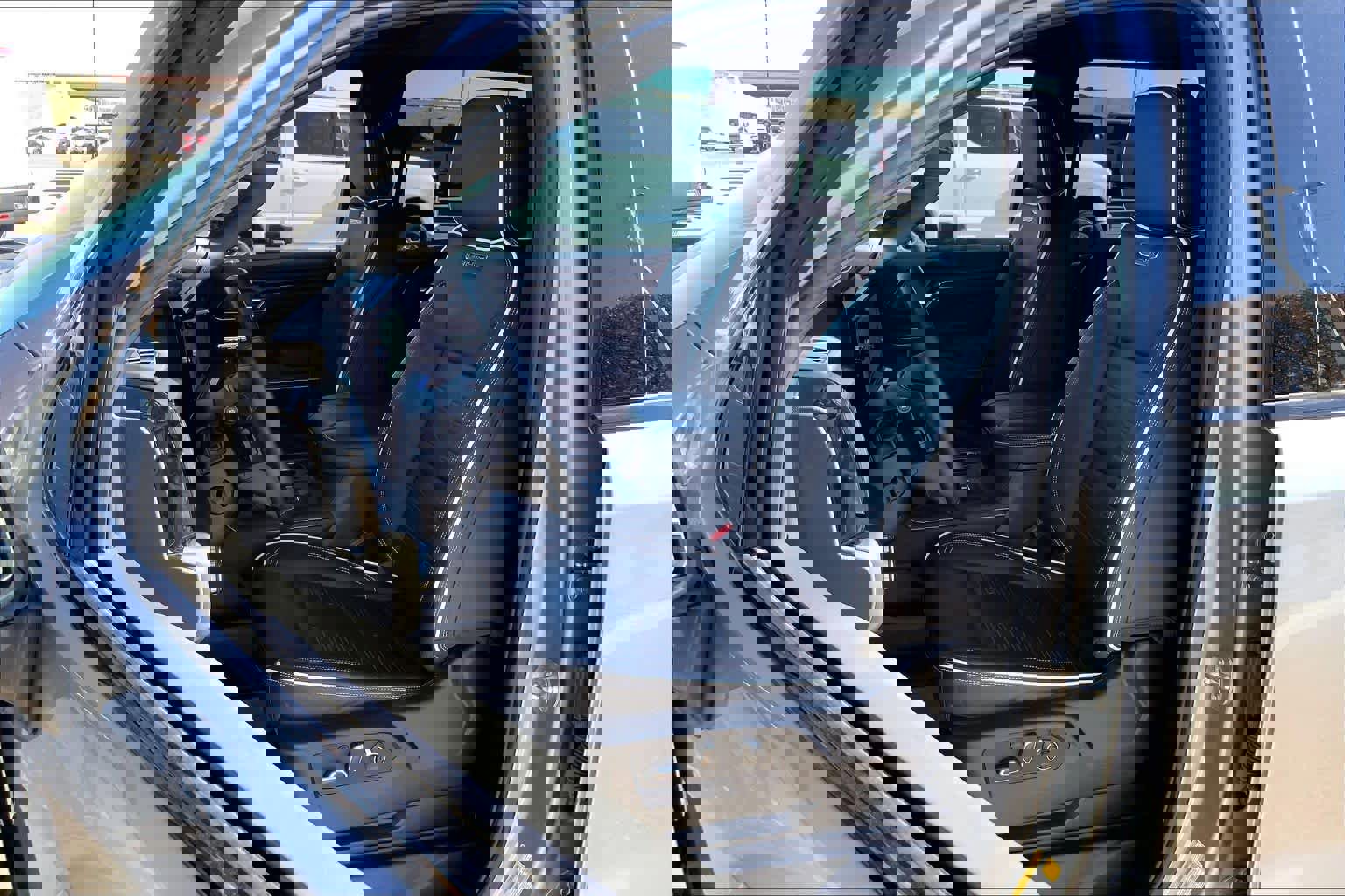 Used 2025 GMC Sierra 1500 AT4X image 7