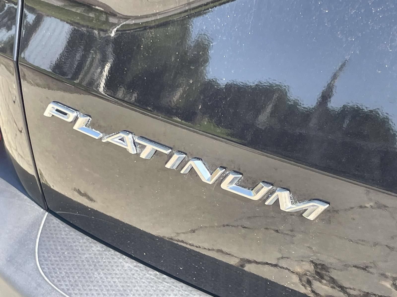 Certified 2023 Ford Escape Platinum AWD/4WD image 6