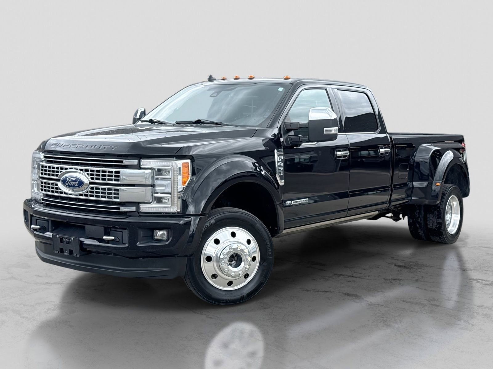 Certified 2019 Ford F450 Platinum w/ Platinum Ultimate Package