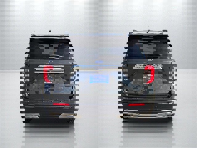 Certified 2022 Ford Explorer XLT w/ Equipment Group 202A image 4