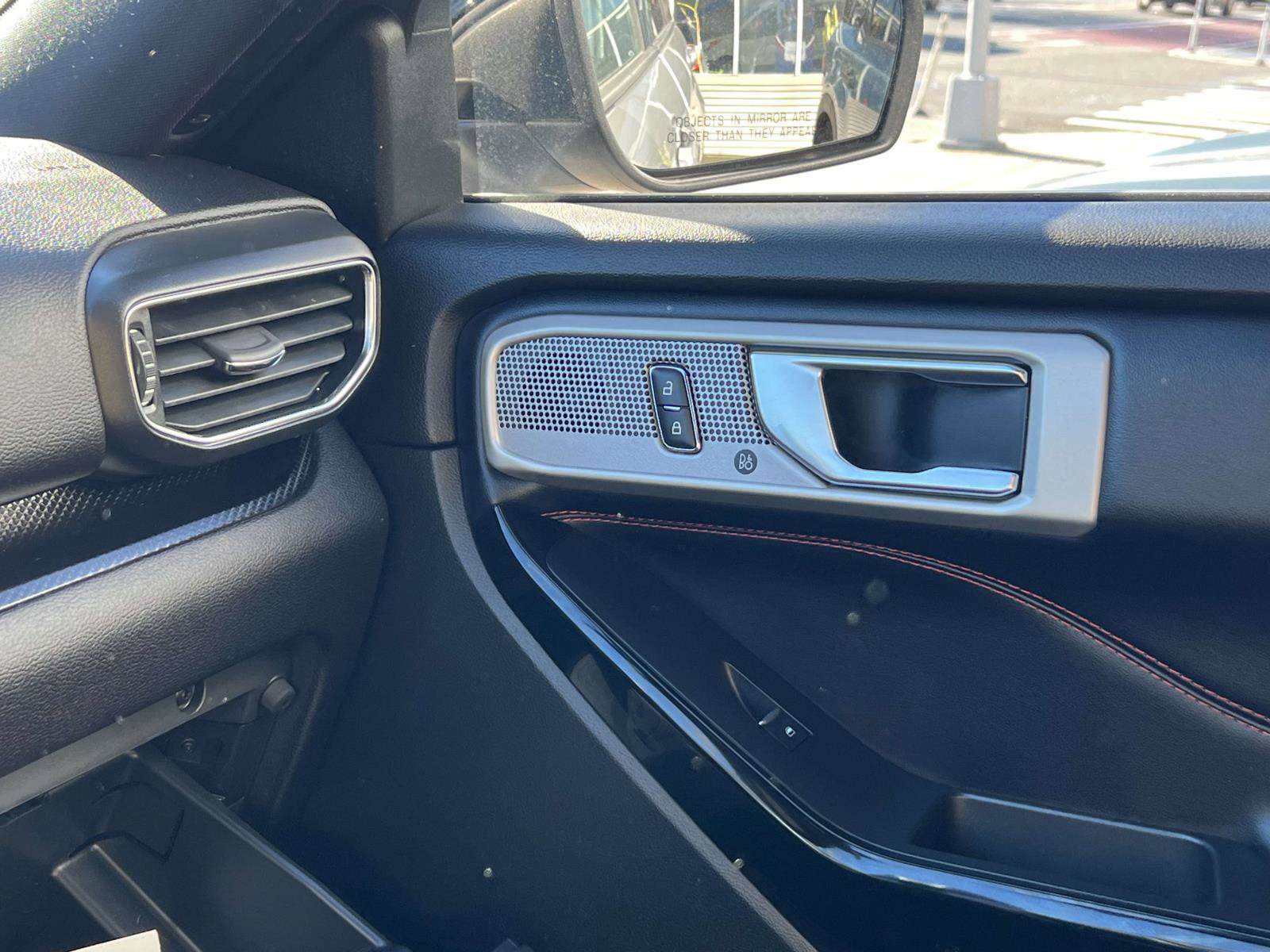 Certified 2022 Ford Explorer ST-Line w/ Class IV Trailer Tow Package image 37