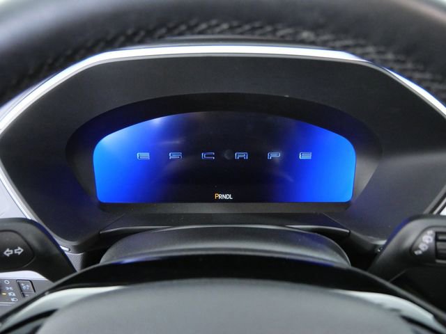 Certified 2025 Ford Escape Platinum AWD/4WD image 18