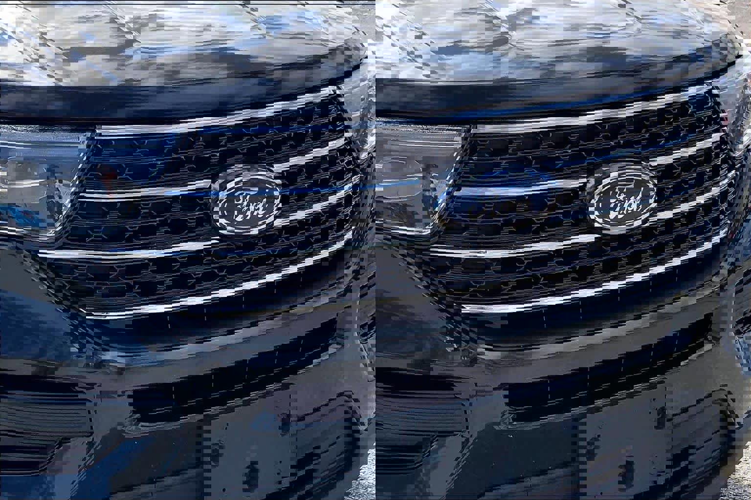 Certified 2020 Ford Explorer XLT w/ Comfort Package image 29