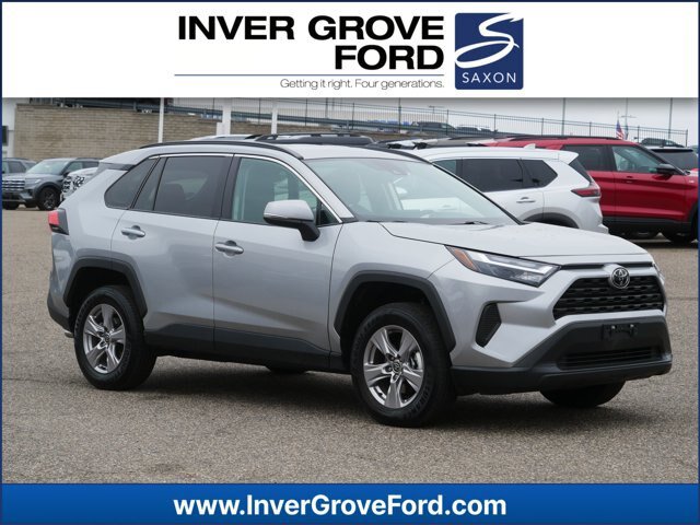 Used 2025 Toyota RAV4 XLE AWD/4WD image 1