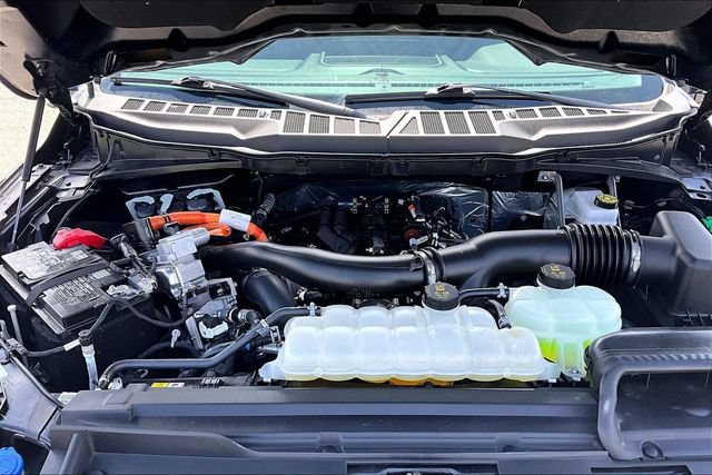 Certified 2025 Ford F150 Lariat w/ Equipment Group 501A Mid AWD/4WD image 7