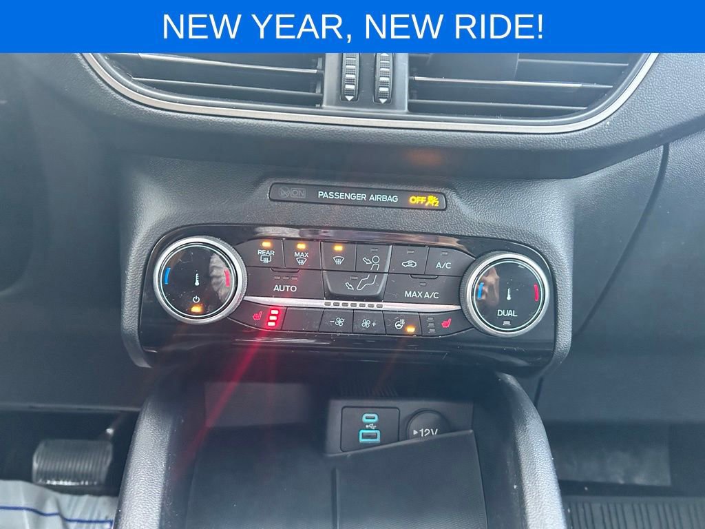 Certified 2022 Ford Escape SEL image 30