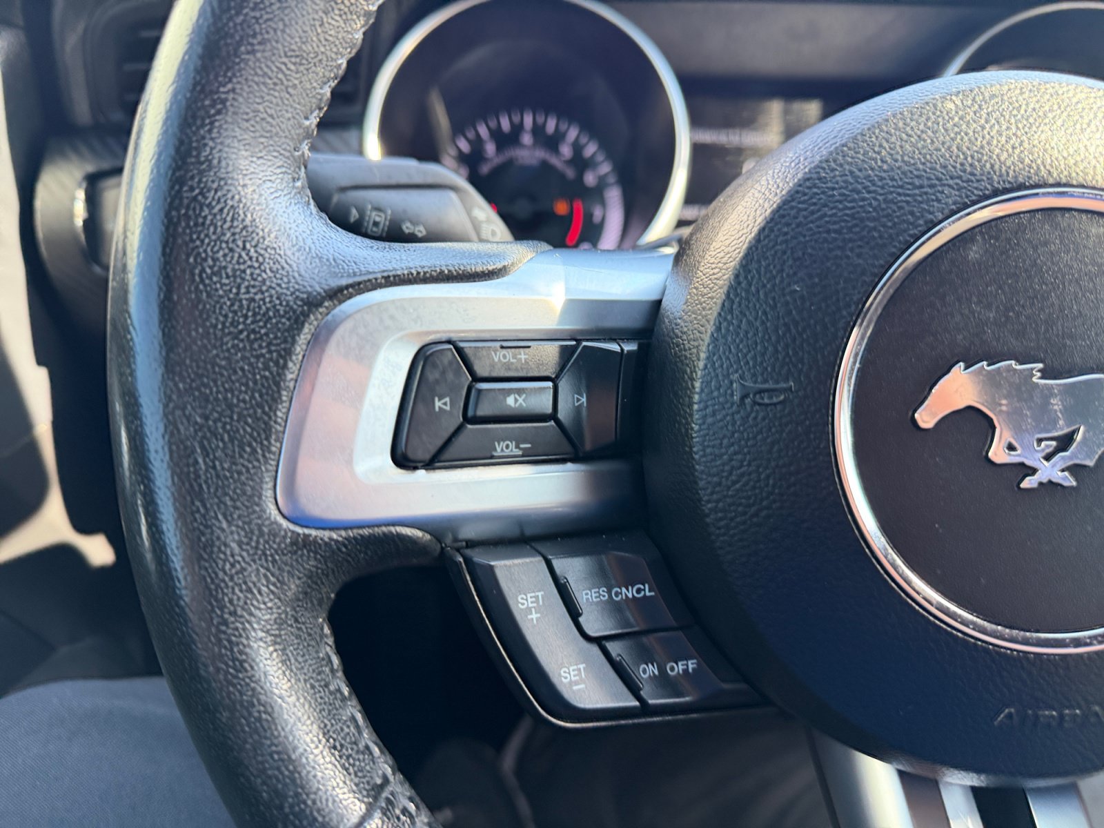 Certified 2021 Ford Mustang Coupe RWD image 20