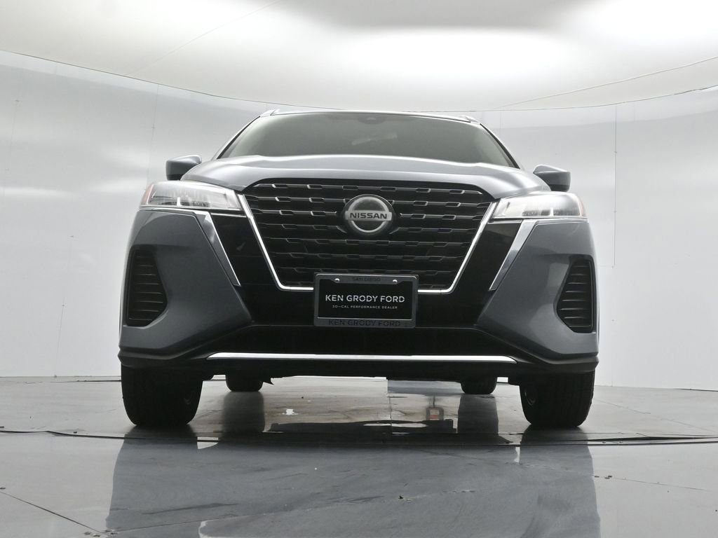 Used 2021 Nissan Kicks SV image 32