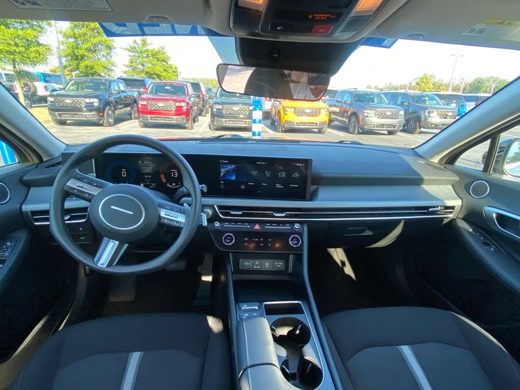 Used 2026 Hyundai Sonata Blue FWD image 27