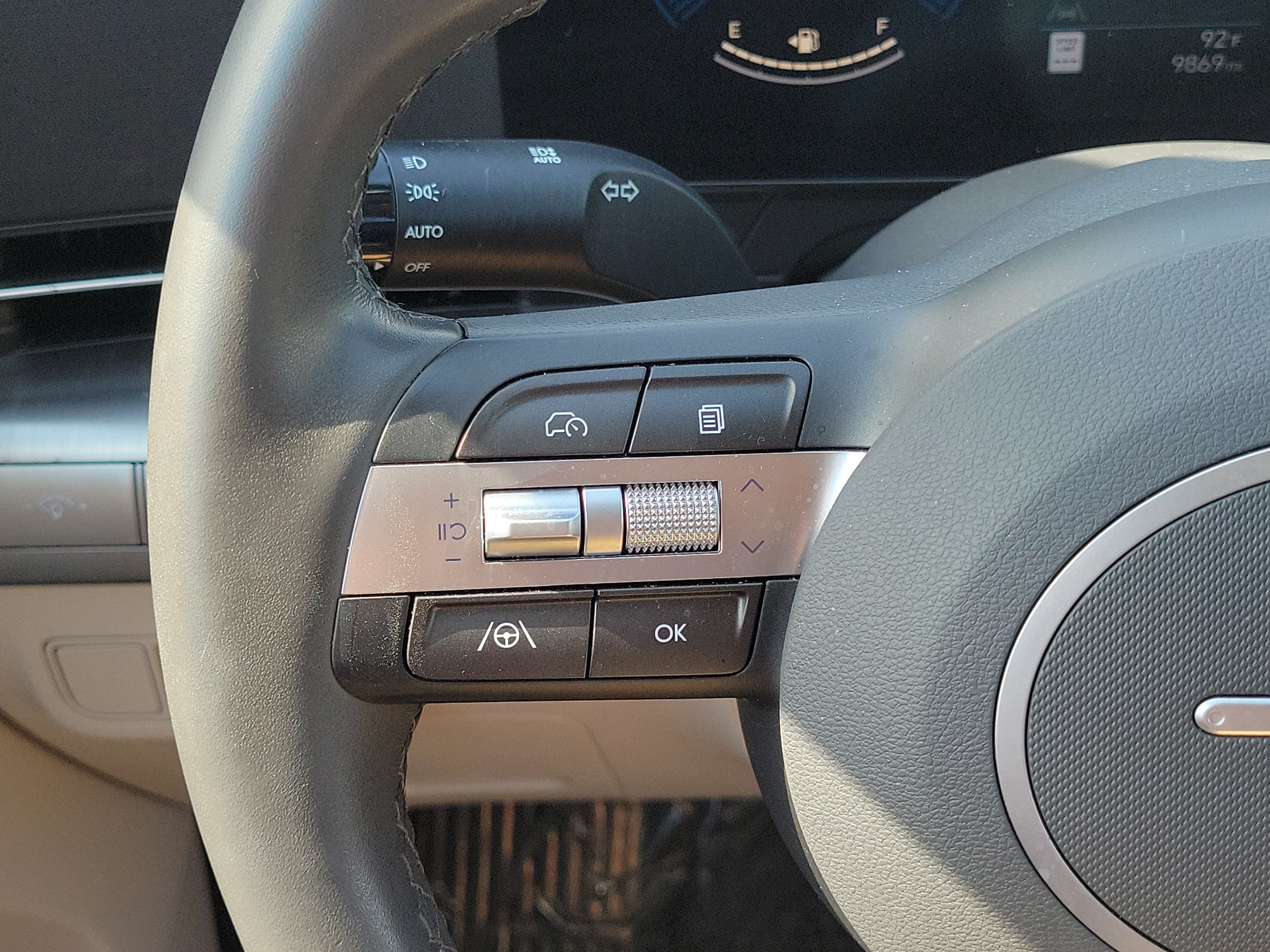 Used 2025 Hyundai Kona SEL FWD image 24