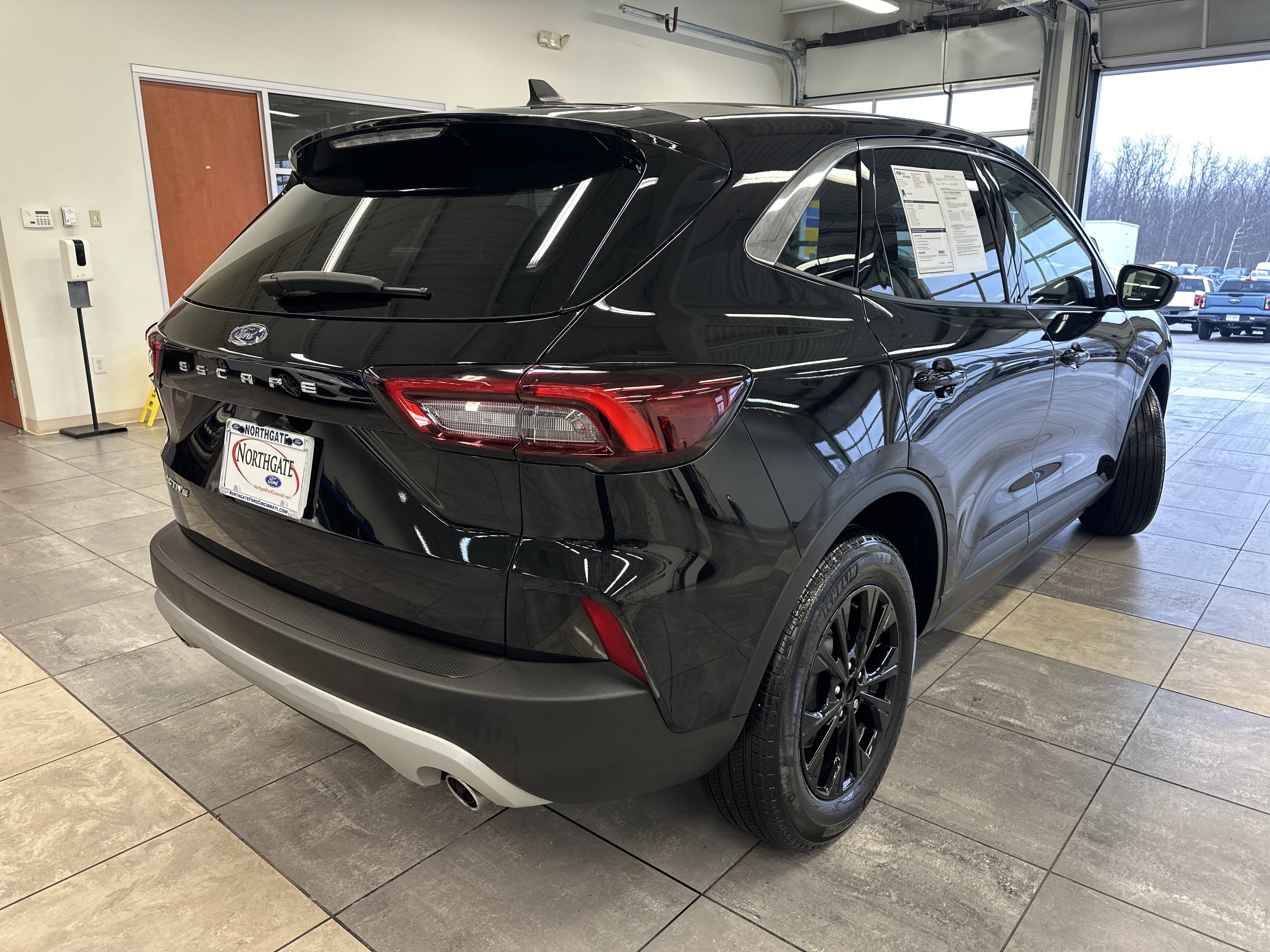 Certified 2023 Ford Escape Active w/ Cold Weather Package image 11