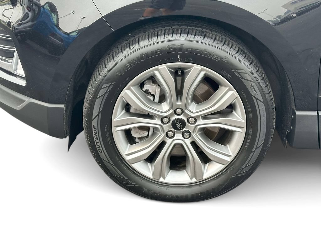 Certified 2024 Ford Edge Titanium AWD/4WD image 8