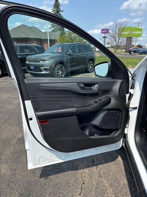Certified 2024 Ford Escape Active AWD/4WD image 14