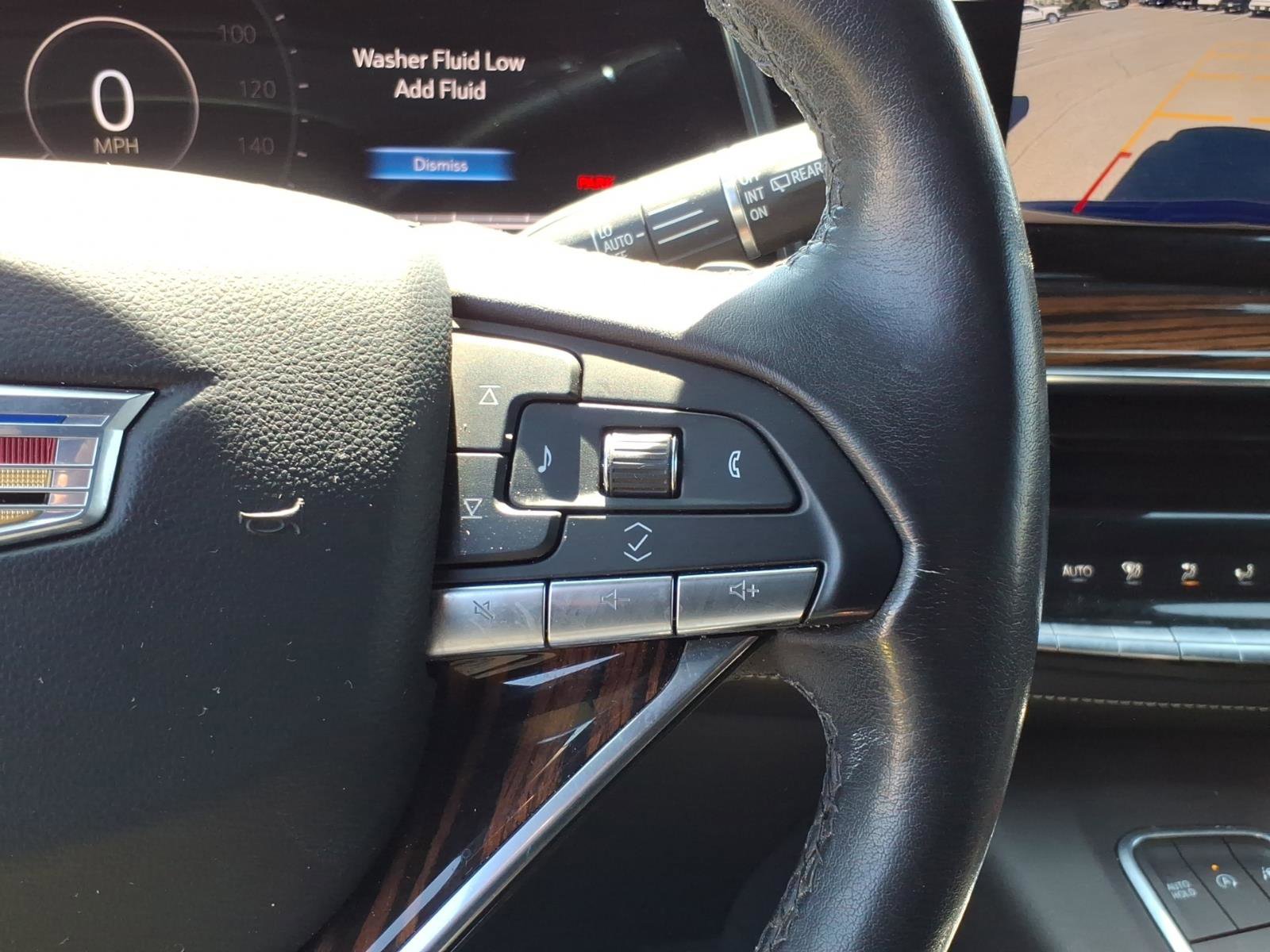 Used 2021 Cadillac Escalade Premium Luxury w/ Performance Package image 20