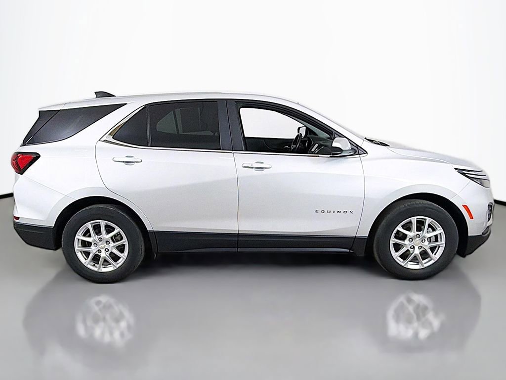 Used 2022 Chevrolet Equinox LT FWD image 12