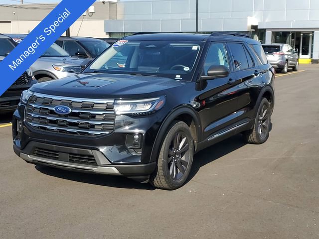 Certified 2025 Ford Explorer Active w/ Active Comfort Package AWD/4WD image 2
